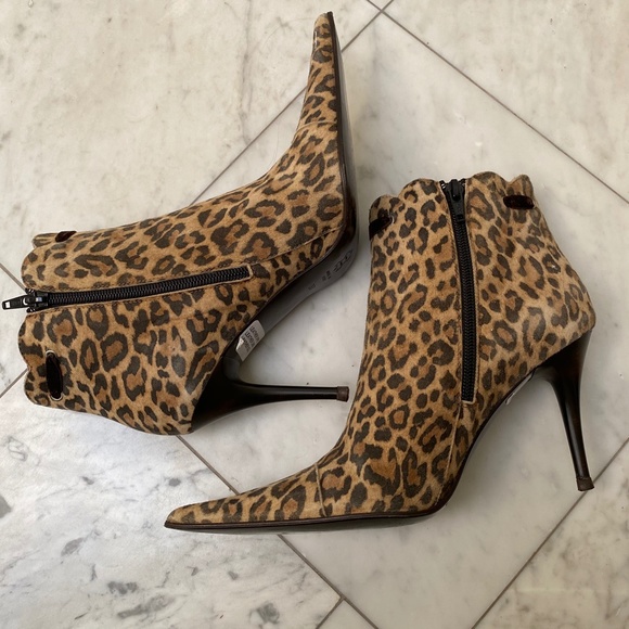 Italian Animal Print Leopard Boots 37/ US 7 - Picture 3 of 13